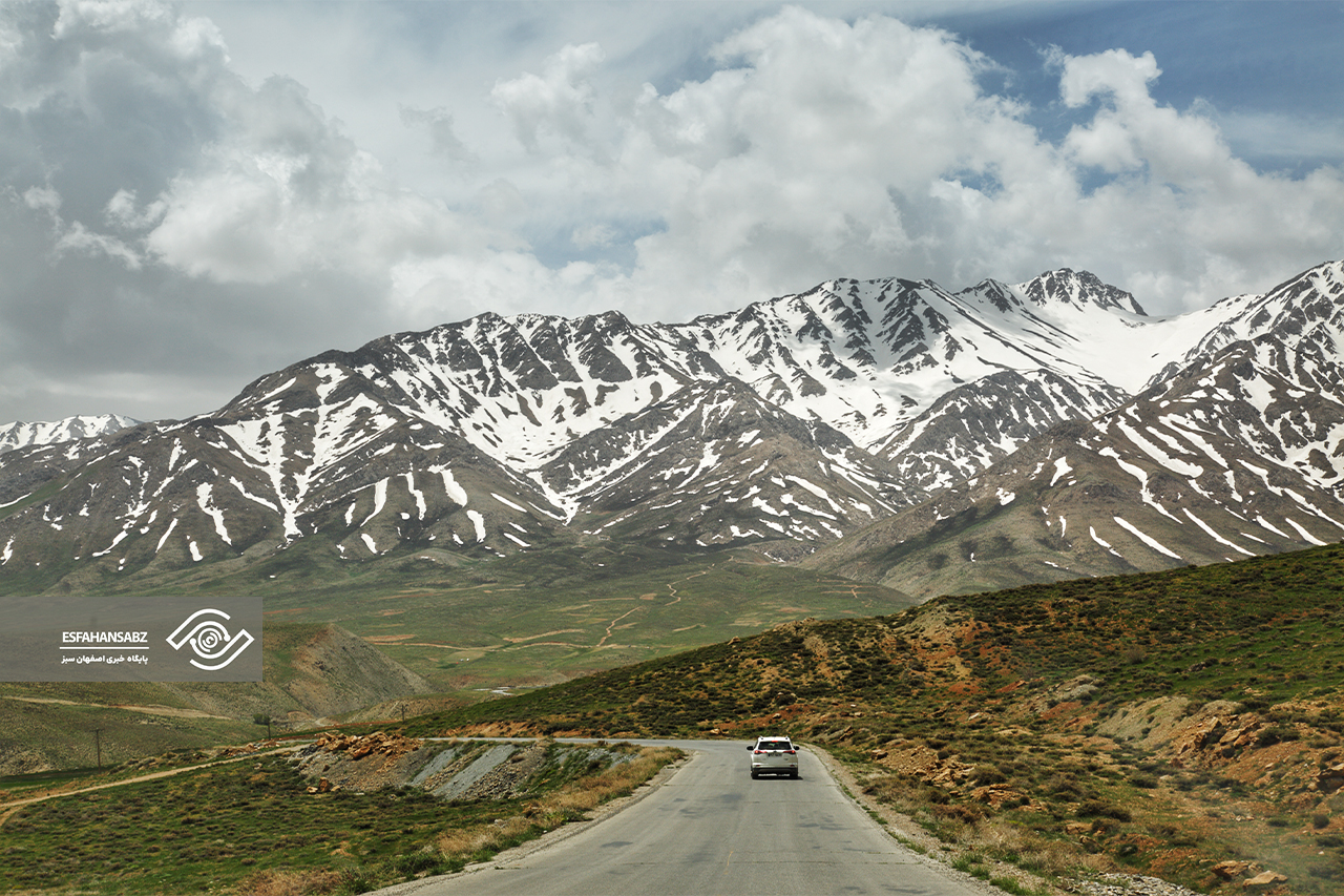 طبیعت بکر فریدون‌شهر در قاب تصویر؛ پونه‌زار، مقصدی برای عاشقان آرامش در ایران
