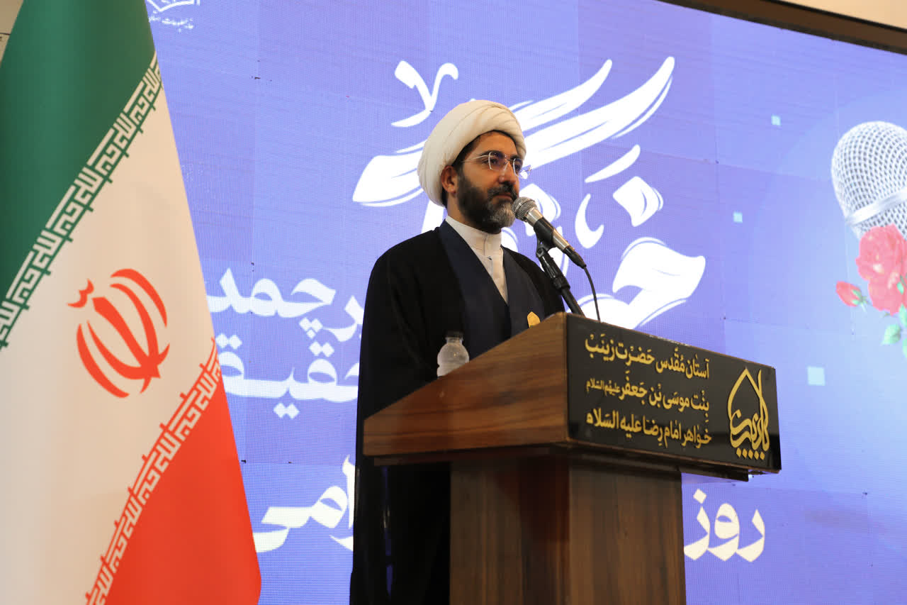 آستان حضرت زینب(س) اصفهان از زیارت تا خدمت اجتماعی؛ فعالیت با بیش از ۱۰۰ خیریه و اجرای برنامه برای ۵ هزار دانش‌آموز دختر