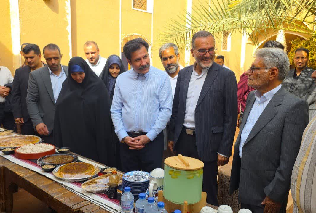 حسین‌زاده بر حمایت از کارآفرینی و سرمایه‌گذاری در خوروبیابانک تأکید کرد